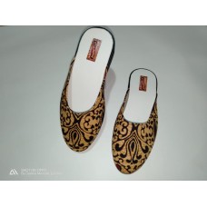 Sepatu Slop Batik